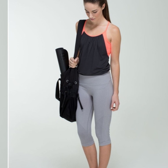 Lululemon Lululemon Tuck Me In Tank Top Soot / Very Light Flare - Picture 13 of 14